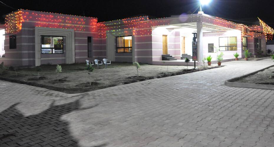 Makri Hotel, Raipur 5